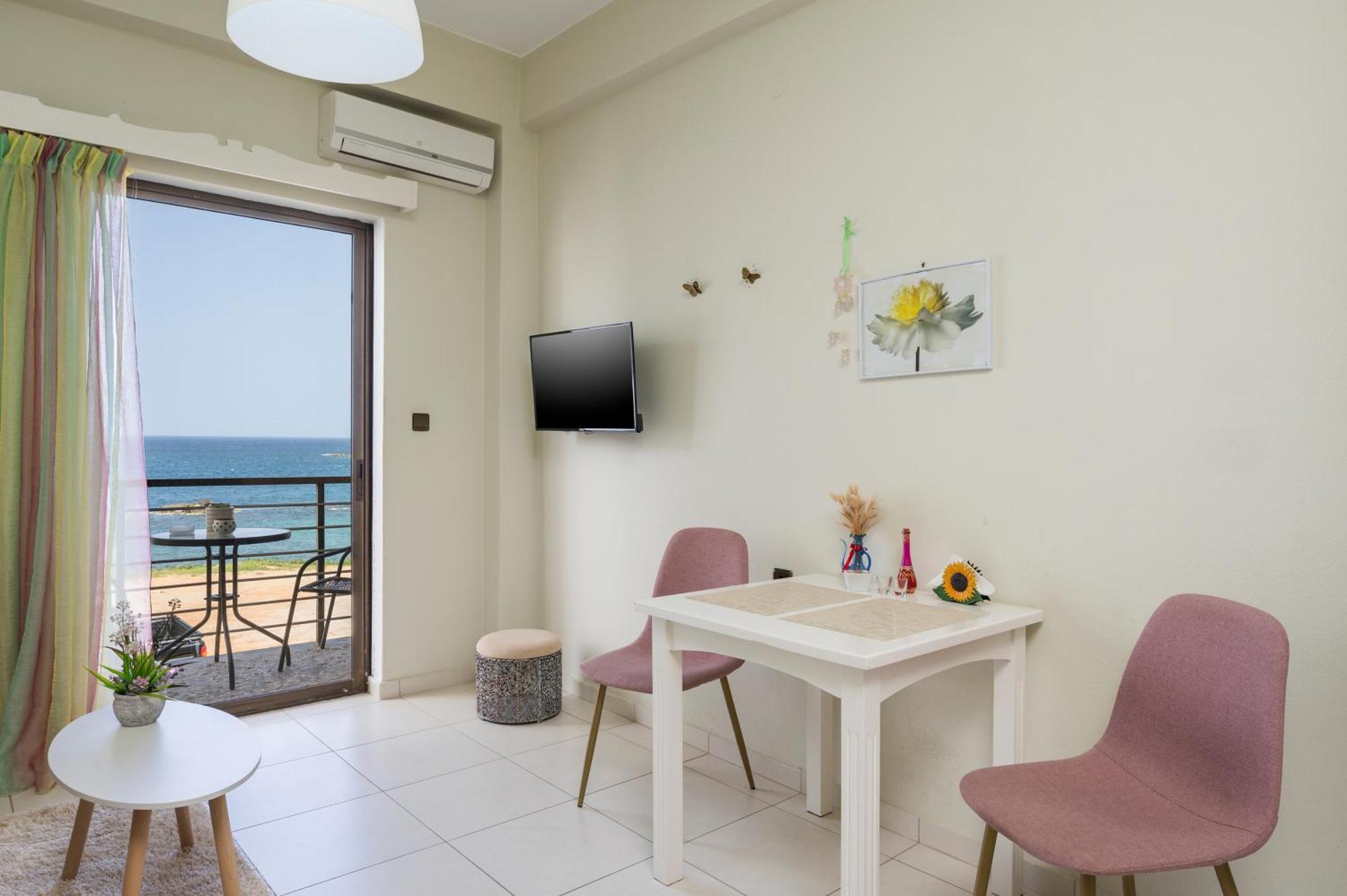 Elita Beachfront La Canea